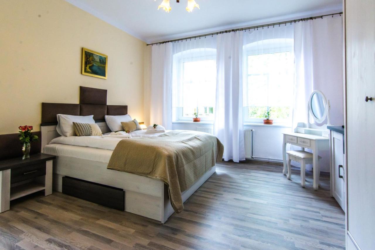 Apartamenty Izerskie - ul. Wczasowa 8 Świeradów-Zdrój Zewnętrze zdjęcie